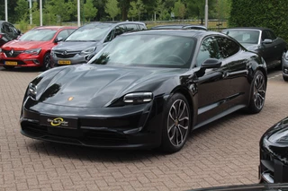 Porsche Taycan Porsche Taycan Performance 84 kWh / Panoramadak / Camera / Passenger Display / 20'' / Luchtvering / Sportchrono / Stoelventilatie / Stuurverwarming / Dodehoek / Apple CarPlay / Stoelverwarming / Cruise Control - afbeelding nr 6