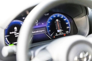 Toyota Yaris Toyota Yaris 1.5 Hybrid 130 Executive JBL Audio | Head Up Display | Lederen bekleding | Dodenhoekdetectie , All-in Rijklaarprijs - afbeelding nr 27