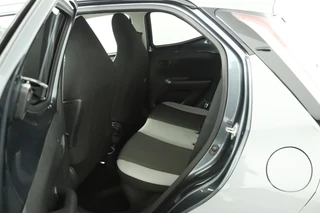 Toyota Aygo Toyota Aygo 1.0 VVT-i x-play Camera Airco Cruise - afbeelding nr 31