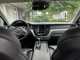 Volvo XC60 Volvo XC60 2.0 D4 Autom. MOMENTUM PRO + Leder + Navi + 19 inch Lmv - 2020! - afbeelding nr 9