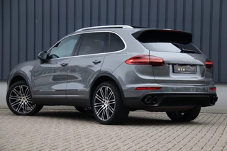 Porsche Cayenne Porsche Cayenne 3.6 V6 S Turbo | Dealer onderhouden l 21'' - afbeelding nr 3