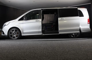 Mercedes-Benz V-Klasse Mercedes-Benz V-klasse 300d Extra Lang DC AMG Edition / Aut / 360 Camera / Leder / Burmester / Dode Hoek / 2 Elek Schuifdeuren - afbeelding nr 33