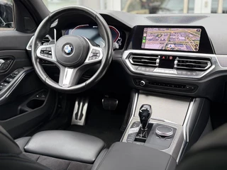 BMW 3 Serie BMW 3-serie Touring 330e High Executive M-Sport|HUD|Ad.Cruise|El.Trekhaak|HIFI|19
