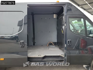 Iveco Daily Iveco Daily 50C18 Automaat L4H2 Luchtvering Trekhaak Euro6 Airco Cruise L3H2 Dubbellucht 16m3 Airco Trekhaak Cruise control - afbeelding nr 7