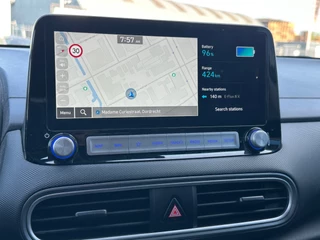 Hyundai Kona Hyundai Kona EV Fashion 64 kWh Camera HEAD-UP FASE 3 1 EIGENAAR - afbeelding nr 15
