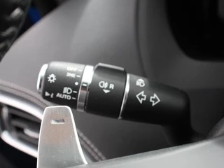 Jaguar F-PACE Jaguar F-PACE 5.0 V8 AWD SVR 551 pk Panorama dak | Meridian sound | Premium Pack | Light Pack | ACC | Leder | ADS |360 Camera - afbeelding nr 15