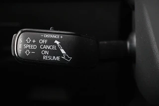 SEAT Leon SEAT Leon 1.5 TSI Style Ultimate Edition | Stoelverwarming |  Adaptive cruise | Camera | Carplay | Beats Audio | Full LED | Keyless | Virtual Cockpit - afbeelding nr 13