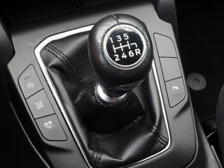 Ford Focus Ford Focus Wagon 1.0 125pk Hybrid Trend Edition business met Camera en Trekhaak - afbeelding nr 17