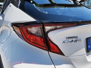 Toyota C-HR Toyota C-HR 1.8 Hybrid Active | Trekhaak | Org. NL! | Andoroid Auto, Apple C - afbeelding nr 34