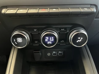 Mitsubishi Colt Mitsubishi Colt 1.0T MT First Edition | Navi | Stoel-/stuurverwarming | Camera - afbeelding nr 33