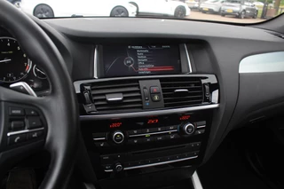 BMW X3 BMW X3 xDrive20i High Exe. M Sport / Trekhaak / Panoramadak / 360Camera / Head-up / Leder / 18'' / Navigatie / Sportstoelen / Navigatie / Stoelverwarming / Cruise Control - afbeelding nr 21