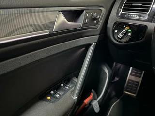 Volkswagen Golf Volkswagen Golf 1.5 TSI 2x R-Line Virtual CarPlay ACC NAP - afbeelding nr 27