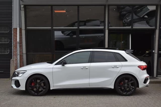 Audi A3 Audi A3 Sportback 2.0 TFSI S3 quattro Keyles Pano Sfeer ACC Camera - afbeelding nr 4