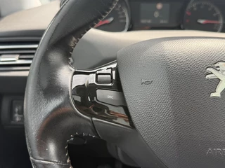 Peugeot 308 Peugeot 308 SW 1.2 PureTech Blue Lease Executive 2e Eigenaar,Pano,110pk,Navi,Dealer Onderhouden,Clima,Cruise,Pdc V+A,Lm velgen,Apk tot 12-2025 - afbeelding nr 17