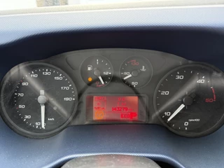 Iveco Daily Iveco Daily 50C18 3.0 3.0 Automaat Luchtvering Dubbellucht L2H2 Climate Control Cruise Control Trekhaak Camera - afbeelding nr 31