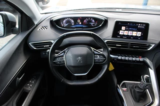Peugeot 3008 Peugeot 3008 1.2 PureTech Blue Lease Executive | Distributieriem Vervangen! | Navigatie | Climate Control | Cruise Control | Parkeersensoren | Lichtmetalen Velgen | - afbeelding nr 17