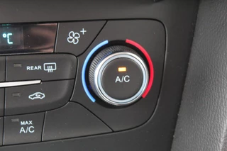 Ford Focus Ford Focus Wagon 1.0 Titanium Edition , 125pk Climate control , Navigatie , Cruise control , LED dagrijverlichting Parkeersensoren V+A , Voorruitverwarming , Sony Audio - afbeelding nr 21