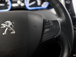 Peugeot 2008 Peugeot 2008 1.2 PureTech Sport Automaat (APPLE CARPLAY, NAVIGATIE, CAMERA, CLIMATE, LEDER, SPORTSTOELEN, PARKEERSENSOREN, CRUISE, LM VELGEN, NIEUWSTAAT) - afbeelding nr 20