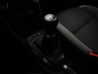 Kia Picanto Kia Picanto 1.0 CVVT Design Edition | volledig onderhouden | Cruise Control | CarPlay | lichtmetalen velgen | Achteruitrijcamera | navigatie - afbeelding nr 35