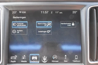 Maserati Levante | Luchtvering | Pano.dak | Camera | Keyless | DAB | Carplay | LED / Xenon | 20