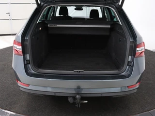 Škoda Superb Skoda Superb 1.4 TSI Ambition | Panoramadak | Stoelverwarming | Trekhaak | Carplay | Memory | Navigatie | Climate control - afbeelding nr 12