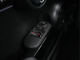 MINI Electric (INCL-BTW) Aut. *PANO | FULL-LEATHER | FULL-LED | HARMAN/KARDON-SOUND | KEYLESS | CAMERA | SPORT-SEATS | NAVI-FULLMAP  | ECC | HEATED-SEATS | AMBIENT-LIGHT | DAB | DIGI-COCKPIT | PDC | 17