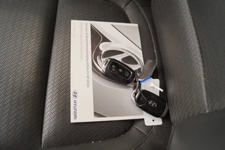 Hyundai Kona Hyundai Kona EV Premium 64kWh -LEER-ECC-NAVI-CAM-PDC- - afbeelding nr 26