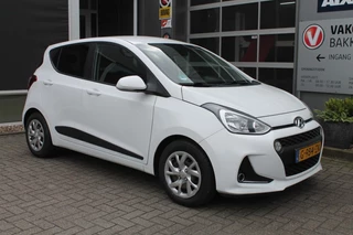 Hyundai i10 Hyundai i10 1.0I PREMIUM CLIMA NAVI STOELVERWARMING TREKHAAK - afbeelding nr 10