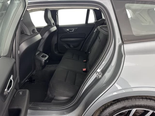 Volvo V60 Volvo V60 2.0 T4 Aut. *FULL-LED | DIGI-COCKPIT | NAVI-FULLMAP | ECC | CRUISE | COMFORT-SEATS | LANE-ASSIST | CARPLAY | 18