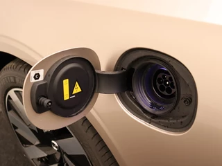 Volvo V90 Volvo V90 T6 PLUG-IN HYBRID PLUS DARK SCHUIFDAK 360GR CAM 19INCH HARMAN KA - afbeelding nr 10