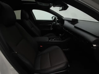 Mazda 3 Mazda 3 2.0 e-SkyActiv-X Takumi automaat met Sunroof en aero pack | demo voordeel - afbeelding nr 20