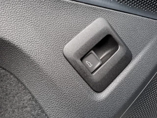 Volkswagen Tiguan Volkswagen Tiguan 1.5 eTSI R-Line Business | Pano | Trekhaak | Stoelverwarming | ACC | HUD | - afbeelding nr 41