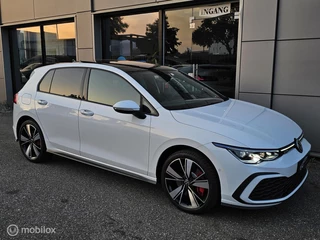 Volkswagen Golf Volkswagen Golf 1.4 eHybrid GTE Panorama/HUD/Camera/IQ Light - afbeelding nr 6