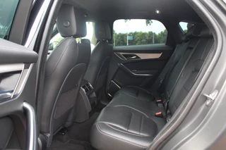 Jaguar F-PACE Jaguar F-PACE 2.0 P400e PHEV R-Dynamic S / 360Camera / Leder / Virtual Cockpit / 19'' / Blackpack / DAB / Stoelverwarming / Cruise Control - afbeelding nr 11
