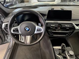 BMW 5 Serie BMW 5 Serie 530e xDrive M-Sport iPerformance High Executive Schuifdak Headup Harman Kardon Trekhaak - afbeelding nr 6