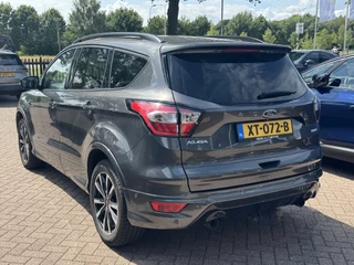 Ford Kuga Ford Kuga 1.5 EcoBoost ST Line / Trekhaak / Camera / Leder&Alcantara / Keyless / 18'' / Navigatie / Getint glas / Xenon / Cruise Control - afbeelding nr 2