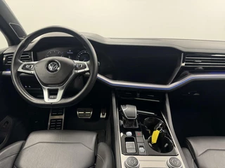 Volkswagen Touareg Volkswagen Touareg 3.0 TSi DSG R-Line 4Motion Navigatie-Pano-Elektr.Trekhaak-Achterasbesturing-Adapt.Cr.Contr-Carplay-Clima-Camera-Stoel/Stuurverwarming-Luchtvering-Headup - afbeelding nr 5