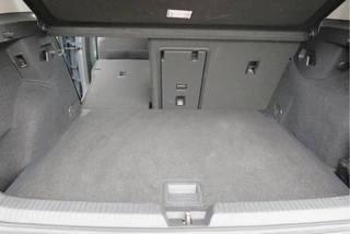 Volkswagen Golf Volkswagen Golf 1.5 TSI 96kw 130pk Style , Panorama dak , Led, Virtual cockpit ,Trekhaak uitklapbaar, PDC, Navigatie via Carplay , DAB+ , Stoelverwarming,Alcantara bekleding, etc. - afbeelding nr 61
