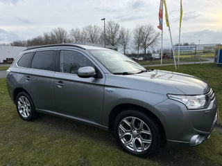 Mitsubishi Outlander Mitsubishi Outlander 2.0 PHEV Instyle - NAVI/LEER/DAKJE/NAP - afbeelding nr 19