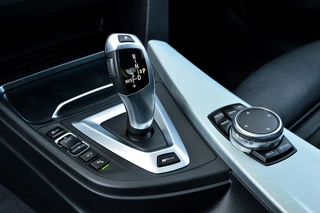 BMW 3 Serie Rijklaarprijs-Garantie Schuifdak Leder Led Navigatie Airco Camera 1e Eigenaar - afbeelding nr 26