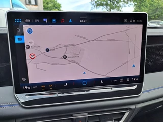 Volkswagen Tiguan Volkswagen Tiguan 1.5 eTSI R-Line Business | Pano | Trekhaak | Stoelverwarming | ACC | HUD | - afbeelding nr 21