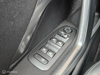 Peugeot 2008 Peugeot 2008 1.2 PureTech Allure Carplay Clima cruise 1e eigenaar - afbeelding nr 19