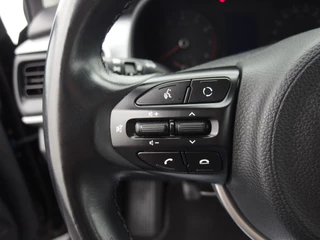 Kia Stonic Kia Stonic 1.0 T-GDi DynamicLine CAMERA / AIRCO / CRUISE / CARPLAY / DAB+ / PDC / BLUETOOTH / NL-AUTO - afbeelding nr 21