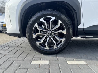 Toyota Yaris Cross Parkeersensoren V+A, Dodehoeksensor, Navigatie , All-in Rijklaarprijs - afbeelding nr 10