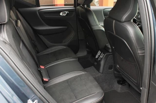 Volvo XC40 Volvo XC40 T5 Recharge R-Design | Parkeercamera | Glossy Black | Keyless - afbeelding nr 21