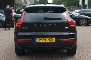 Volvo XC40 Volvo XC40 1.5 T5 Recharge R-Design / Trekhaak / Panoramadak / Camera / Navigatie / 19'' / Leder&Alcantara / Getint glas / DAB / ACC / Stoelverwarming - afbeelding nr 13