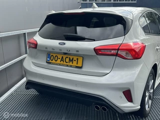 Ford Focus Ford Focus 1.5 EcoBoost ST LINE - afbeelding nr 23
