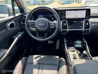 Kia Sorento Kia Sorento 1.6T 267pk PHEV 4WD Automaat ExlusiveLine 7pers.Panorama dak  , Trekhaak afneembaar , 55 km volledig elektrisch rijden , hierna hybride aandrijving  ,  Stoel & Stuur Verwarming, Autonoom parkeren , 3600o camera , Keyless - afbeelding nr 22