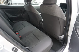 Toyota Yaris Cross Toyota Yaris Cross 1.5 Hybrid 115 Business Plus |Navi|Carplay|PDC V+A|Dodehoek|Camera|Stoel en stuurverwarming| - afbeelding nr 15