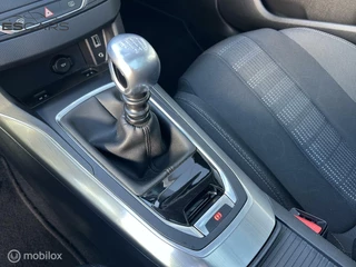 Peugeot 308 Peugeot 308 1.2 PureTech Allure  Pano | Led | Grote Navi - afbeelding nr 22